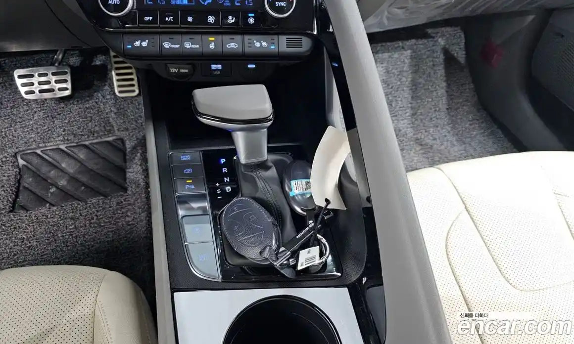 Hyundai Avante 2025 1.6 автомат (гидро), фото 9