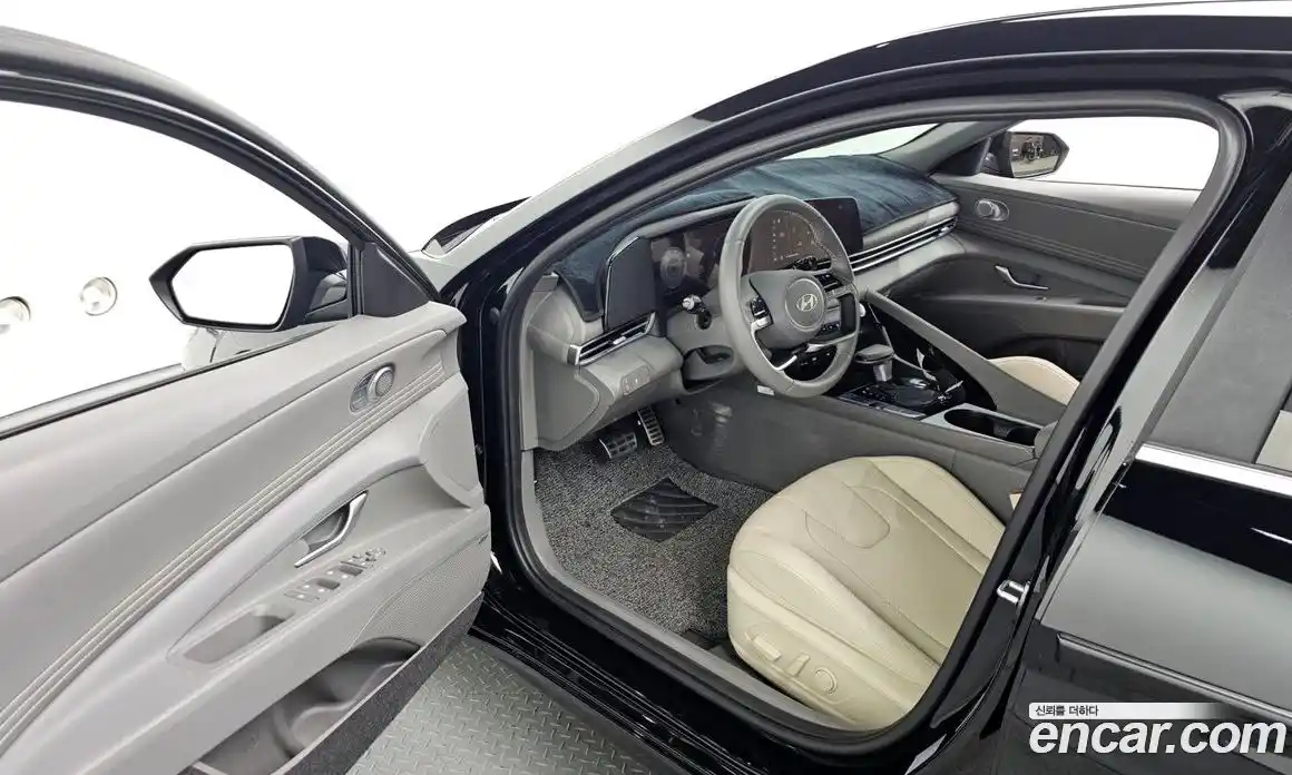 Hyundai Avante 2025 1.6 автомат (гидро), фото 10