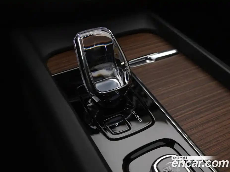 Volvo S60 2023 2.0 автомат (гидро), фото 9