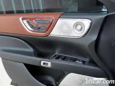 Lincoln Continental 2018 3.0 гидро, миниатюра 12