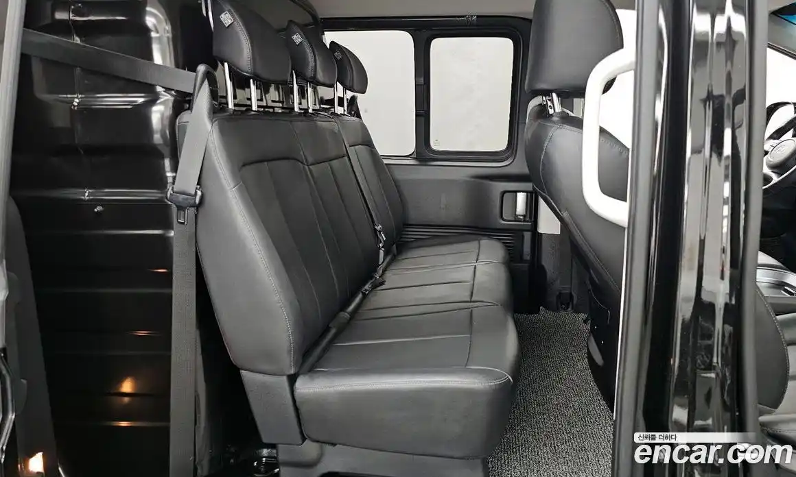 Hyundai Staria 2024 2.2 автомат (гидро), фото 18