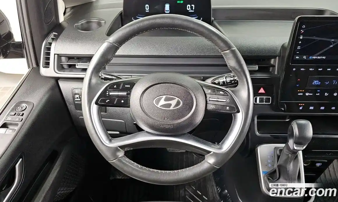 Hyundai Staria 2024 2.2 автомат (гидро), фото 19
