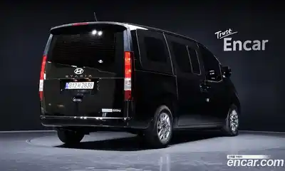 Hyundai Staria 2024 2.2 автомат (гидро), миниатюра 2