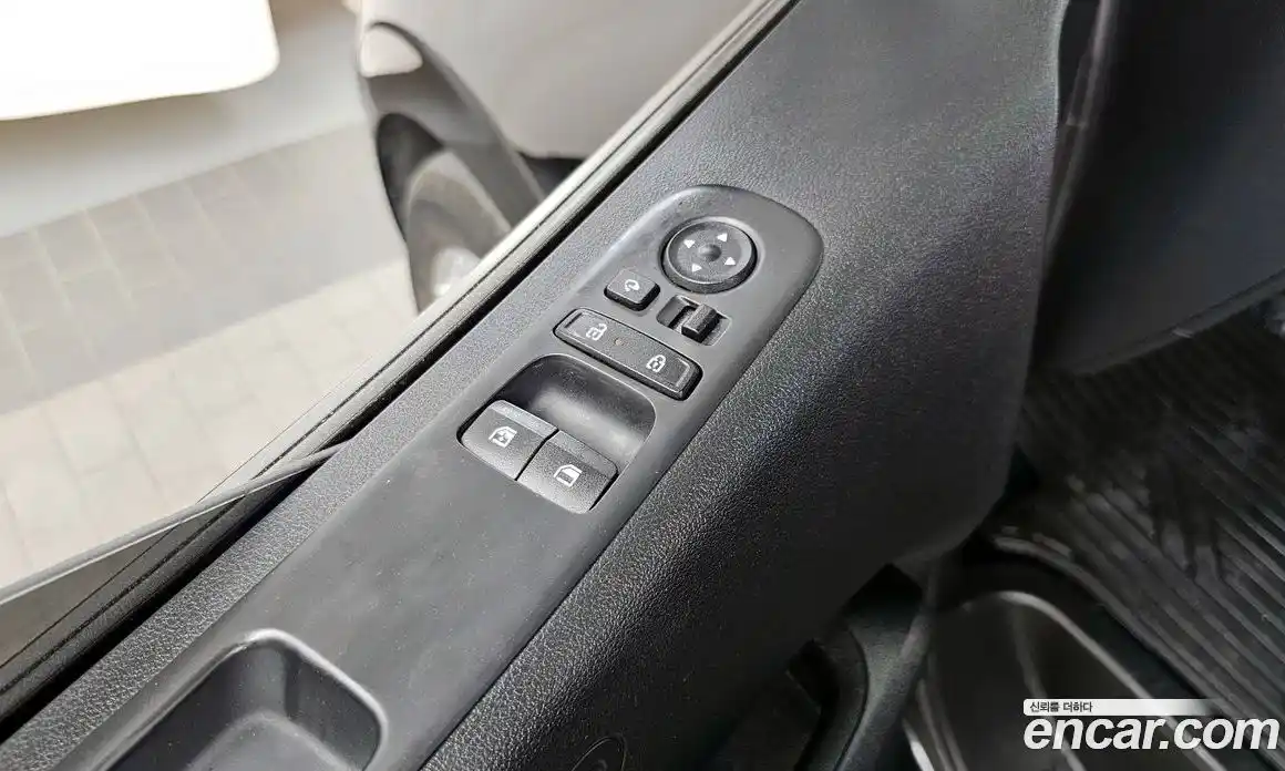 Hyundai Staria 2024 2.2 автомат (гидро), фото 30