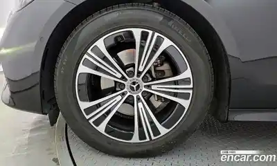 Mercedes-Benz E-Class 2024 2.0 гидро, миниатюра 5
