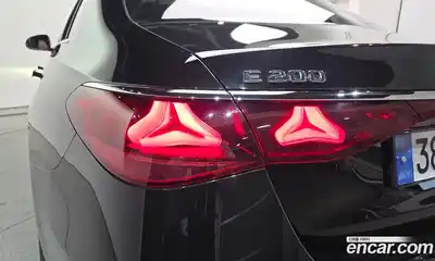 Mercedes-Benz E-Class 2024 2.0 гидро, миниатюра 9