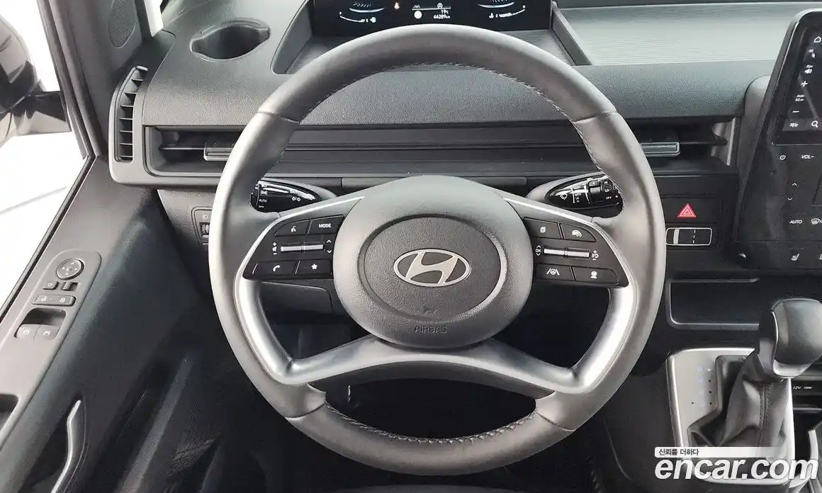 Hyundai Staria 2025 2.2 гидро, фото 18