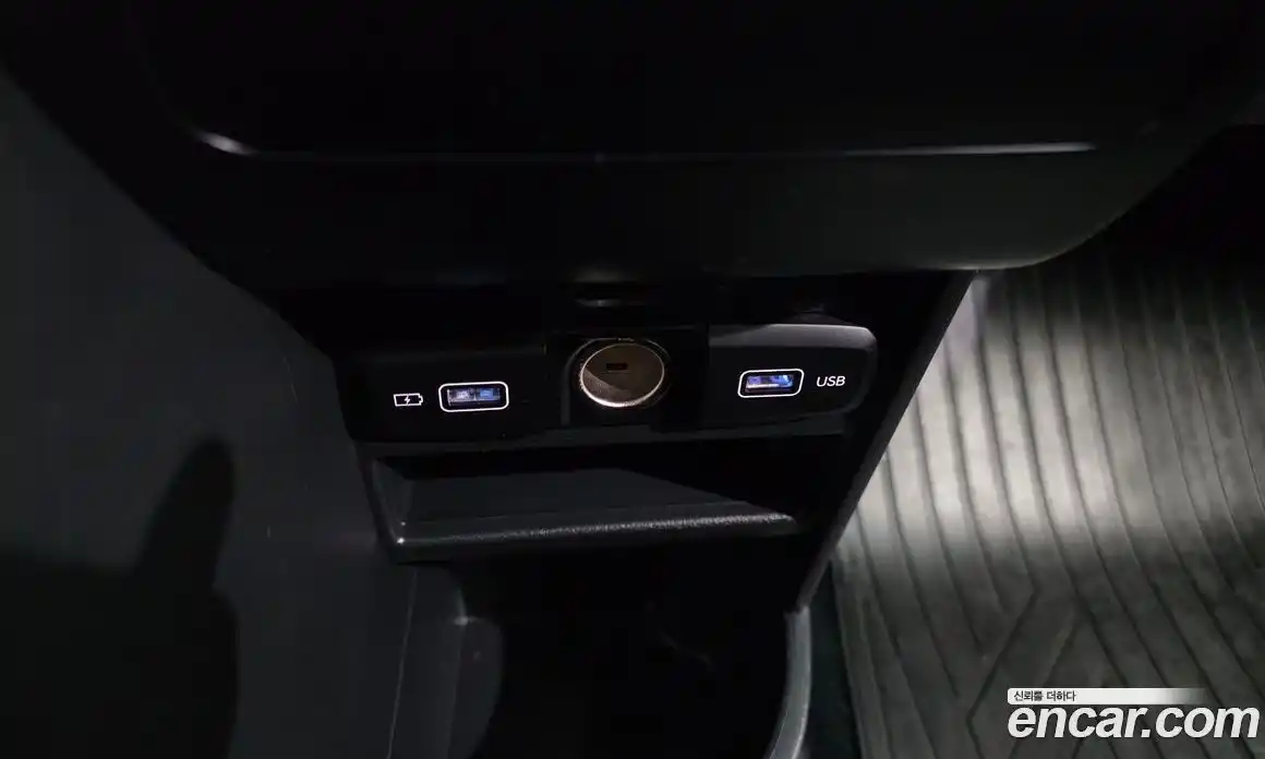 Hyundai Staria 2023 2.2 гидро, фото 19