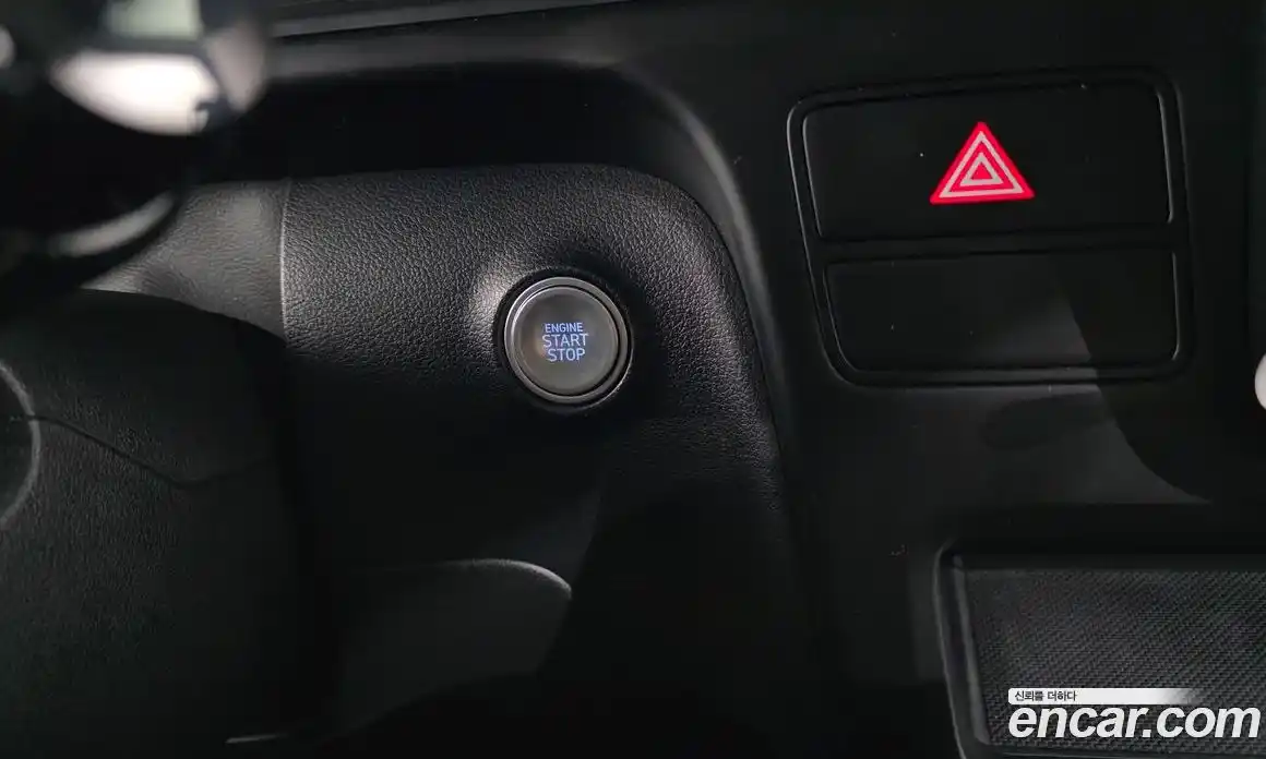Hyundai Staria 2023 2.2 гидро, фото 30