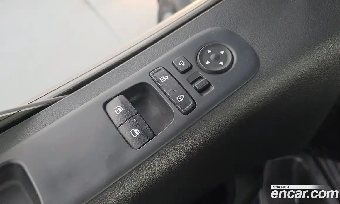 Hyundai Staria 2023 2.2 гидро, фото 34