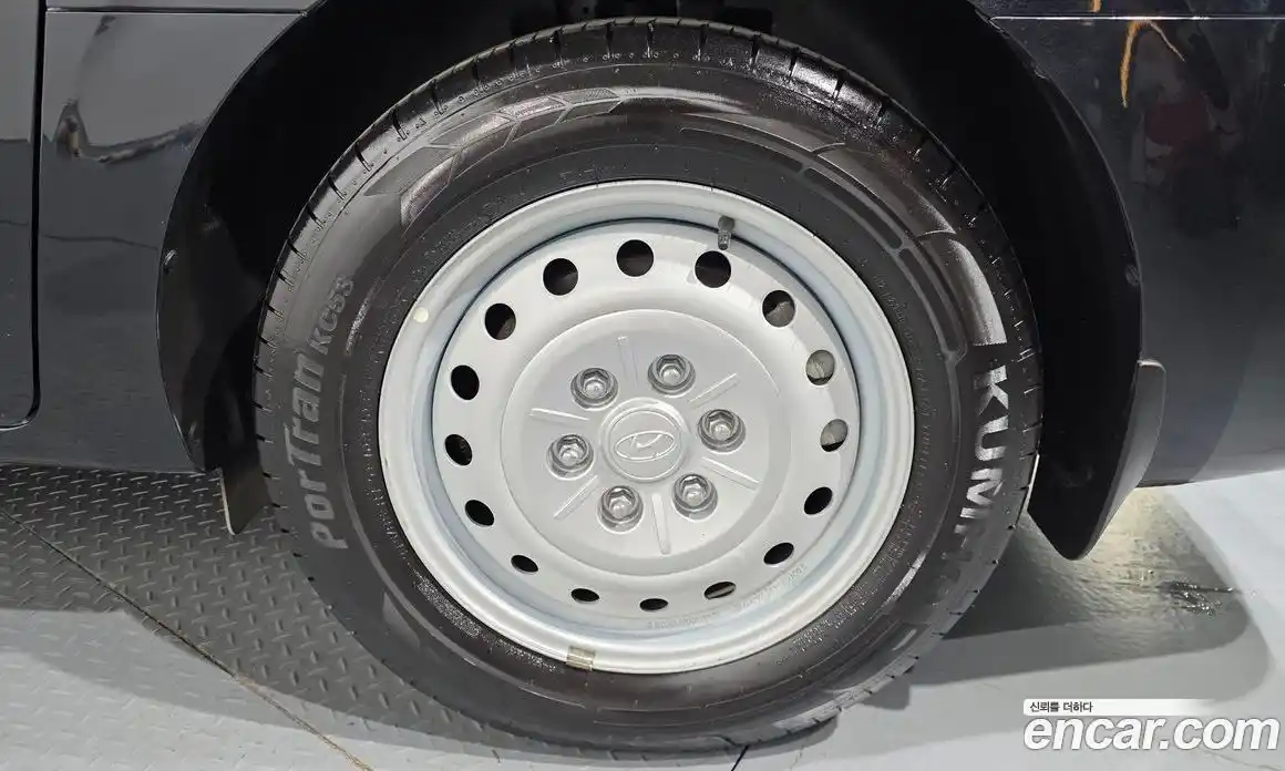 Hyundai Staria 2023 2.2 гидро, фото 7