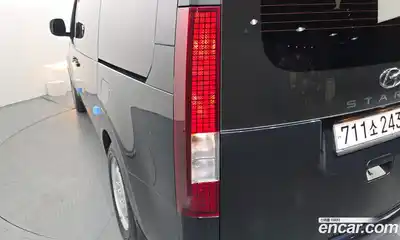 Hyundai Staria 2023 2.2 гидро, миниатюра 9