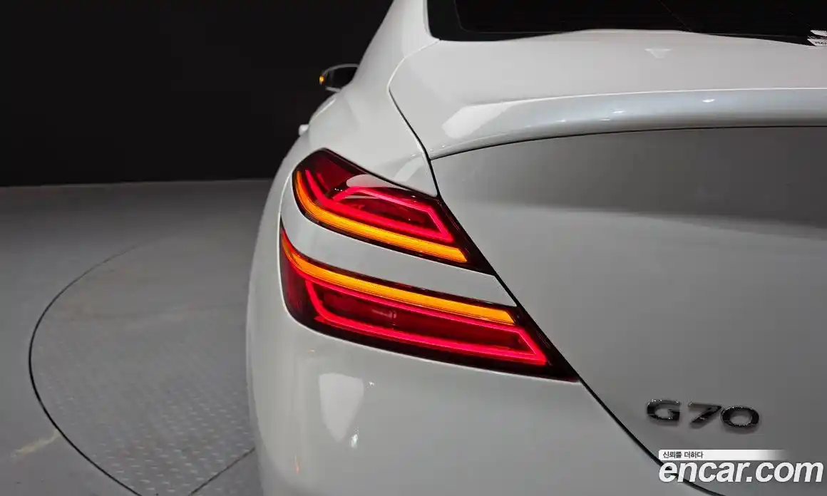 Genesis G70 2021 2.0 автомат (гидро), фото 9
