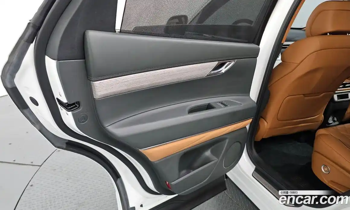 Genesis GV80 2024 2.5 гидро, фото 15