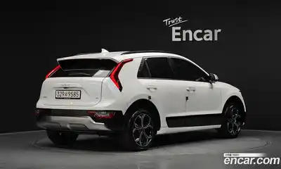 Kia Niro 2022 1.6 автомат (гидро), миниатюра 2
