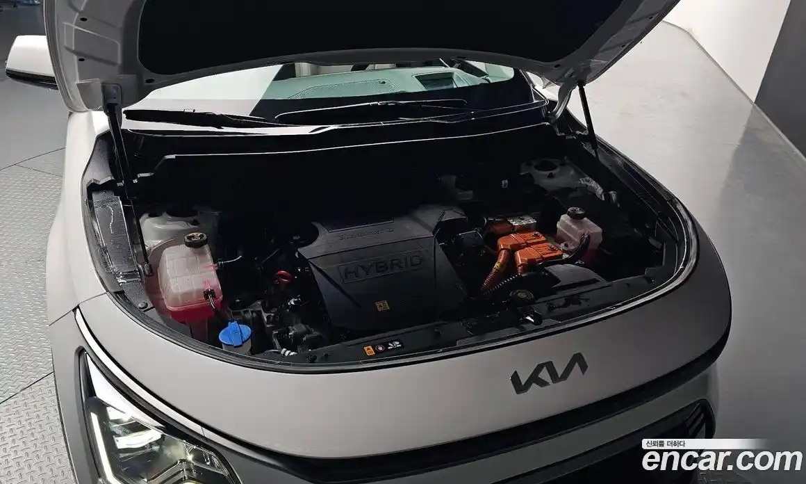 Kia Niro 2022 1.6 автомат (гидро), фото 6