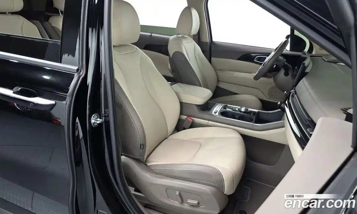 Kia Carnival 2025 2.2 автомат (гидро), фото 16
