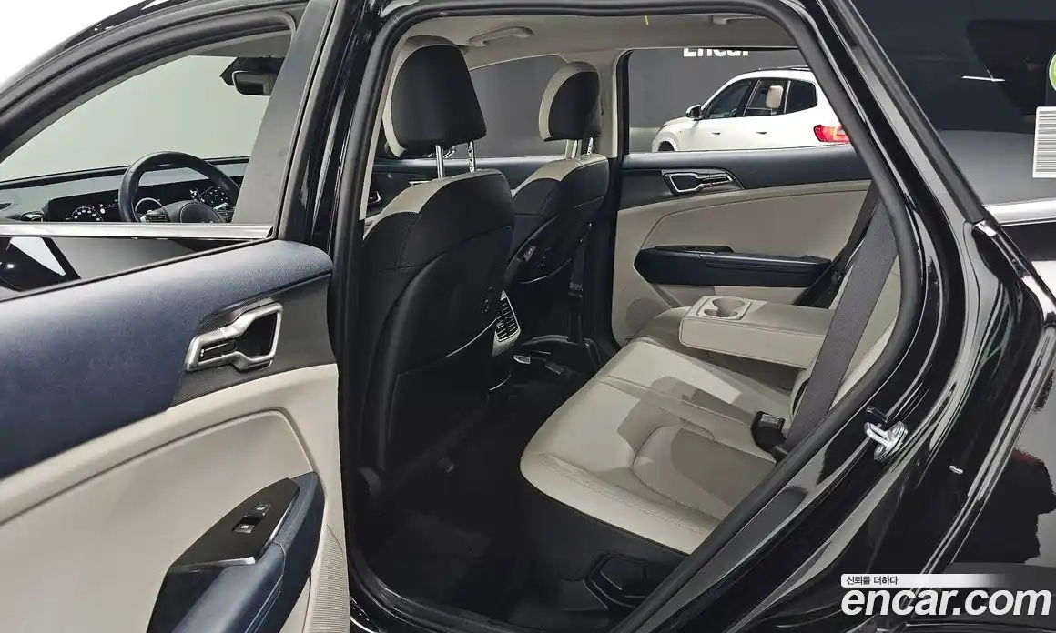 Kia Sportage 2023 1.6 автомат (гидро), фото 18