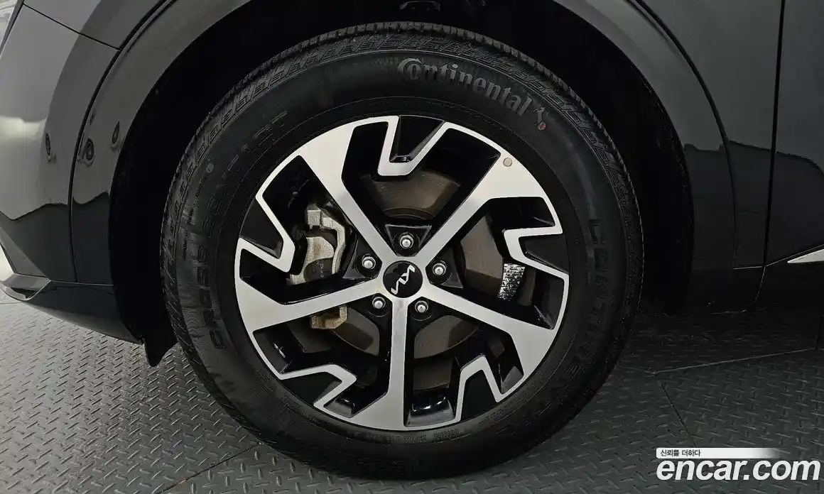Kia Sportage 2023 1.6 автомат (гидро), фото 5