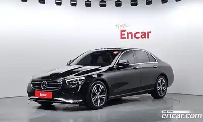 Mercedes-Benz E-Class, 2021, 71 565 км