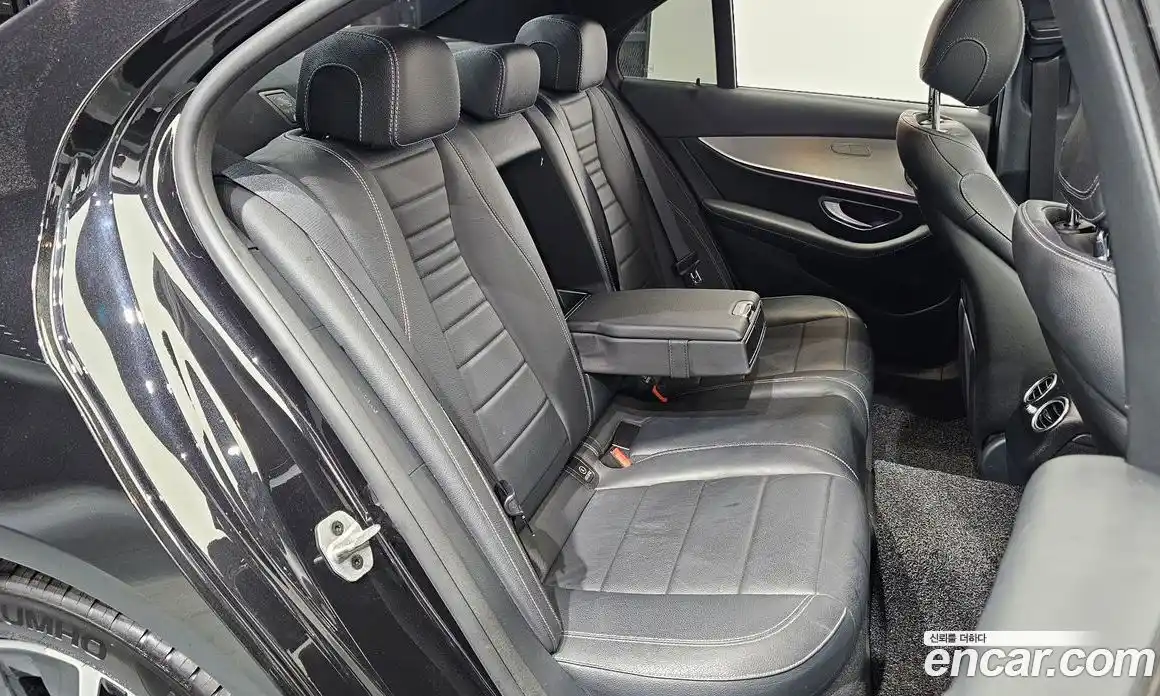 Mercedes-Benz E-Class 2021 2.0 автомат (гидро), фото 19