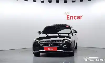 Mercedes-Benz E-Class 2021 2.0 автомат (гидро), миниатюра 3