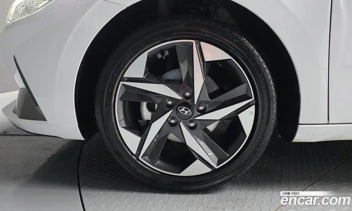 Hyundai Avante 2022 1.6 гидро, фото 5