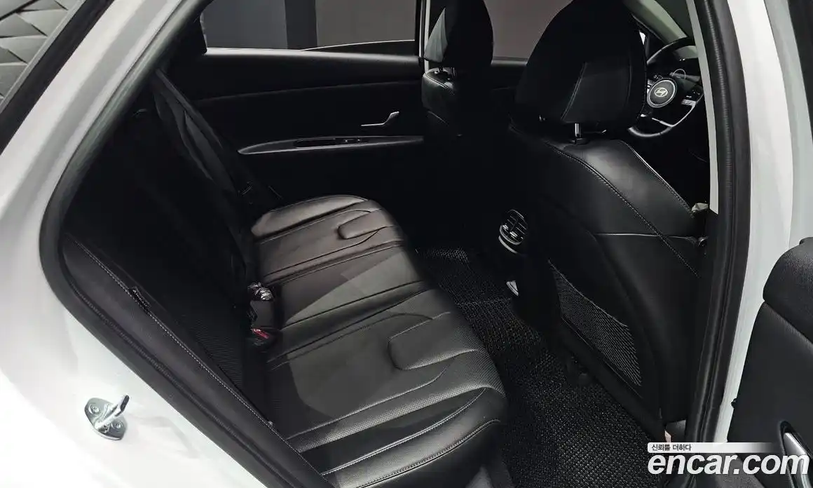 Hyundai Avante 2023 1.6 гидро, фото 18