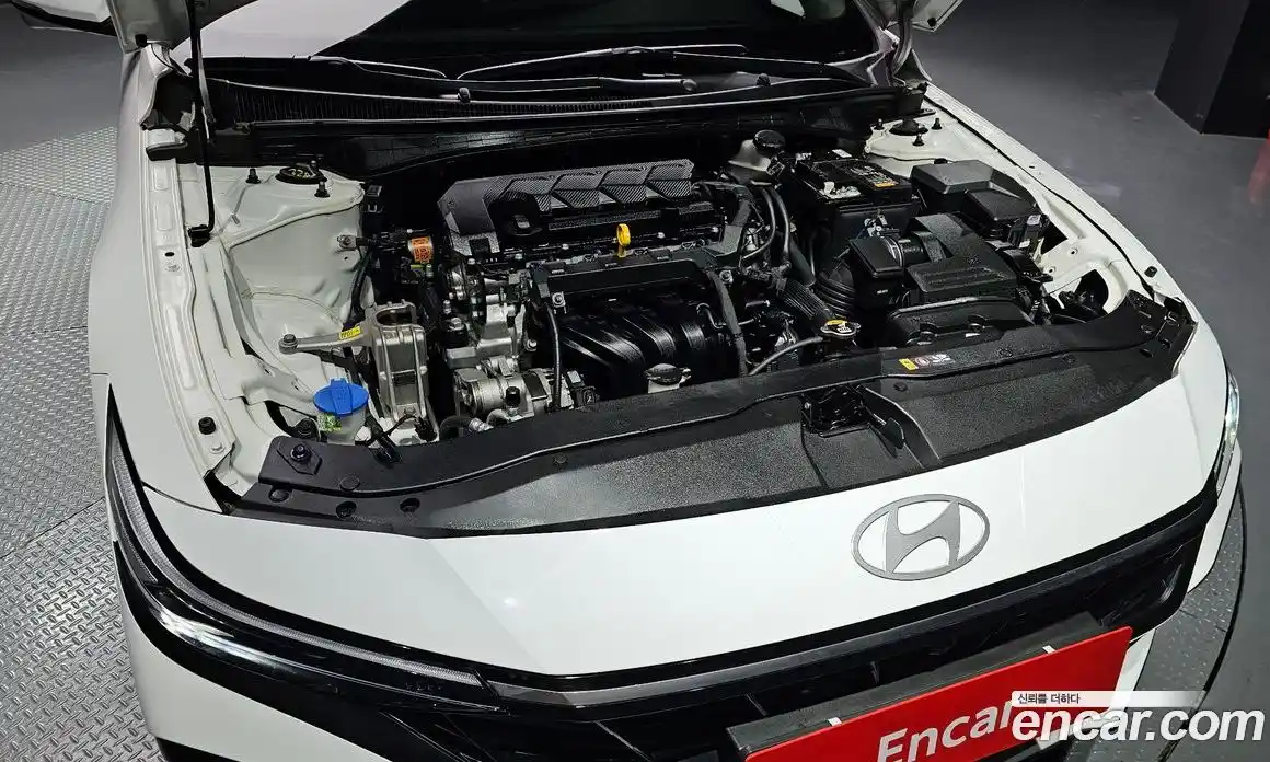 Hyundai Avante 2023 1.6 гидро, фото 6