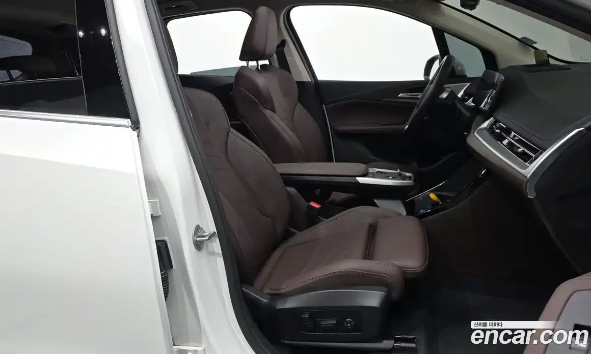 BMW 2-Series 2024 2.0 гидро, фото 17