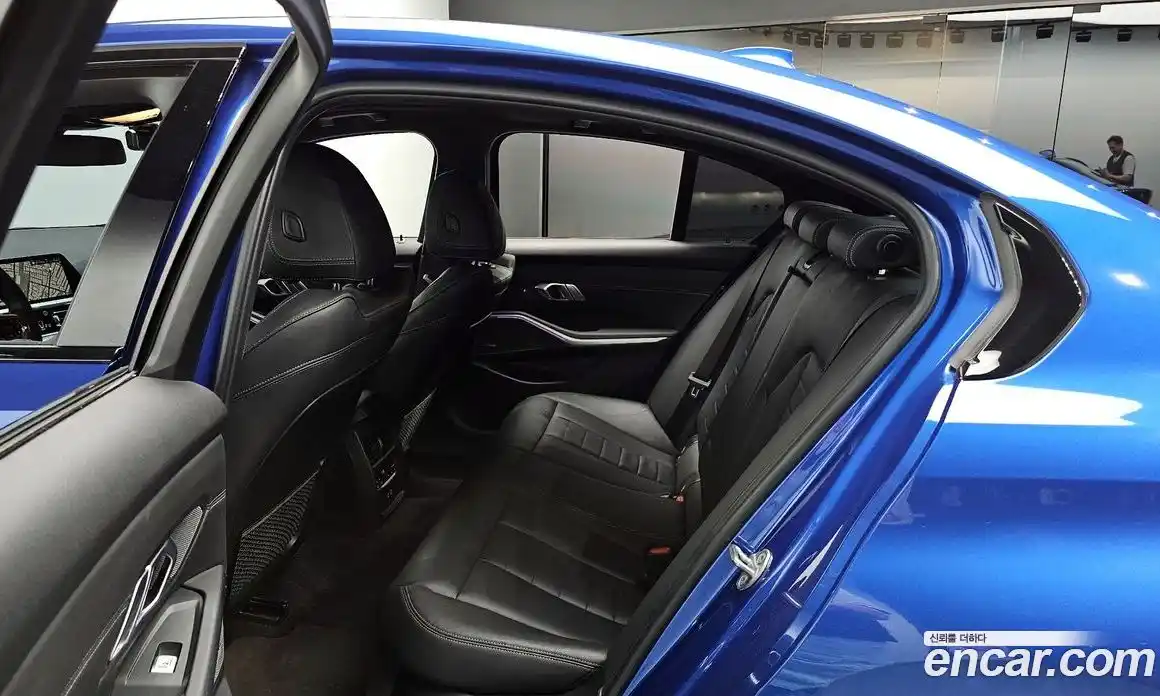 BMW 3-Series 2021 2.0 гидро, фото 17