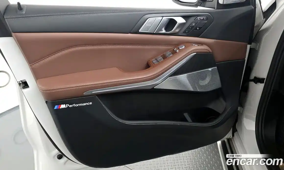 BMW X7 2022 3.0 гидро, фото 14