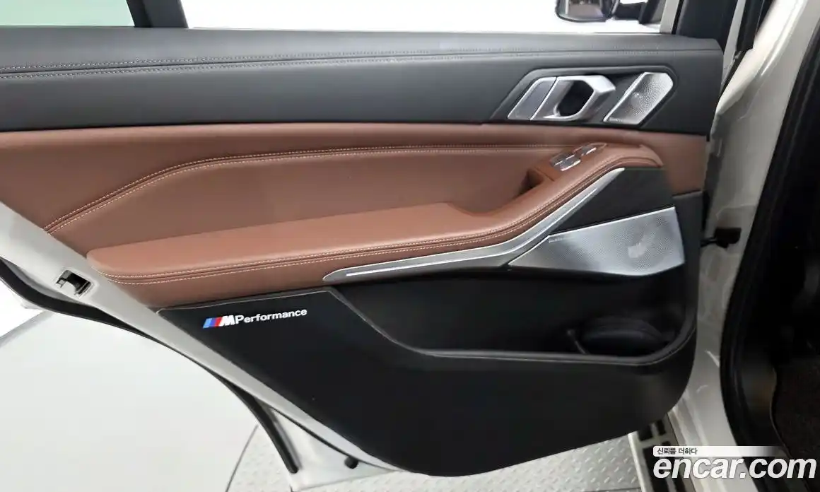 BMW X7 2022 3.0 гидро, фото 15