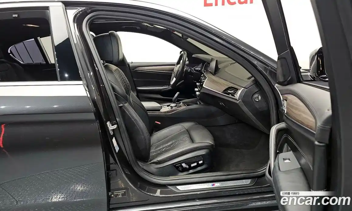 BMW 5 серия 2018 2.0 автомат (гидро), фото 17