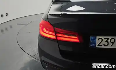 BMW 5 серия 2018 2.0 автомат (гидро), миниатюра 9