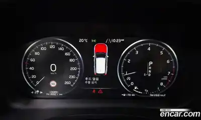 Volvo XC60 2018 2.0 автомат (гидро), миниатюра 11