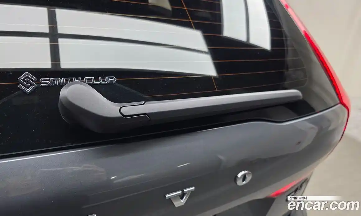 Volvo XC60 2018 2.0 автомат (гидро), фото 28