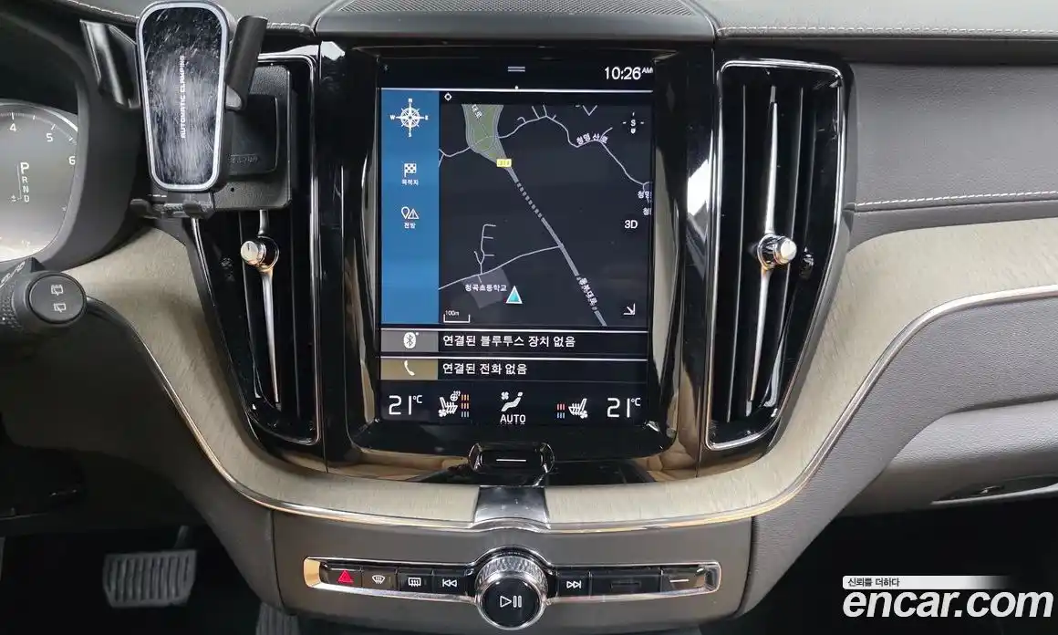 Volvo XC60 2018 2.0 автомат (гидро), фото 32