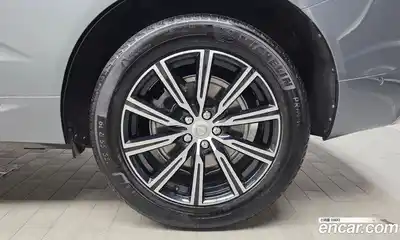 Volvo XC60 2018 2.0 автомат (гидро), миниатюра 7