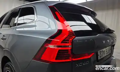 Volvo XC60 2018 2.0 автомат (гидро), миниатюра 9