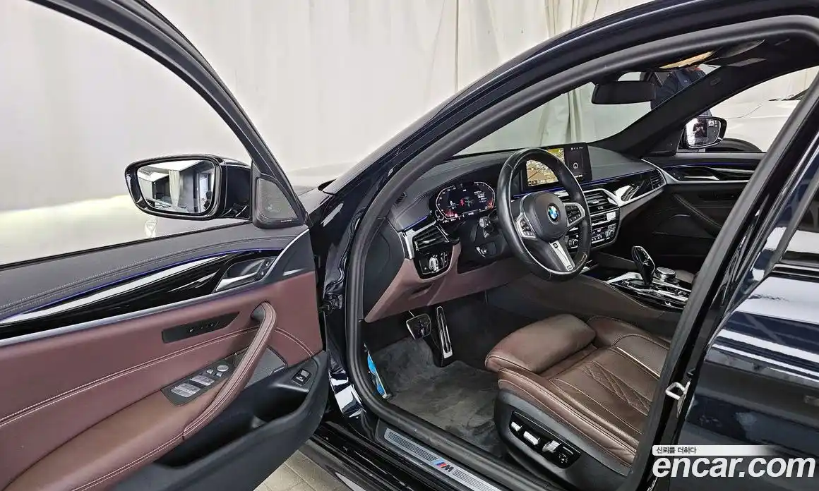 BMW 5-Series 2023 2.0 гидро, фото 13