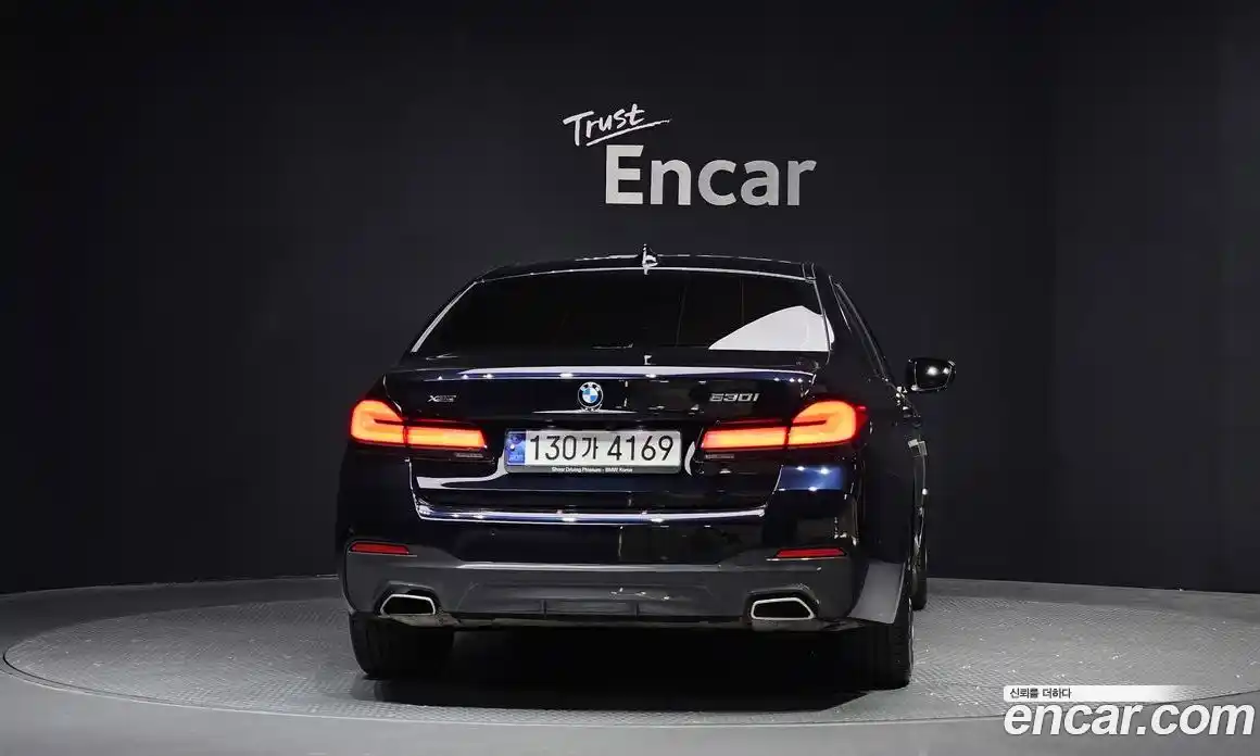 BMW 5-Series 2023 2.0 гидро, фото 4