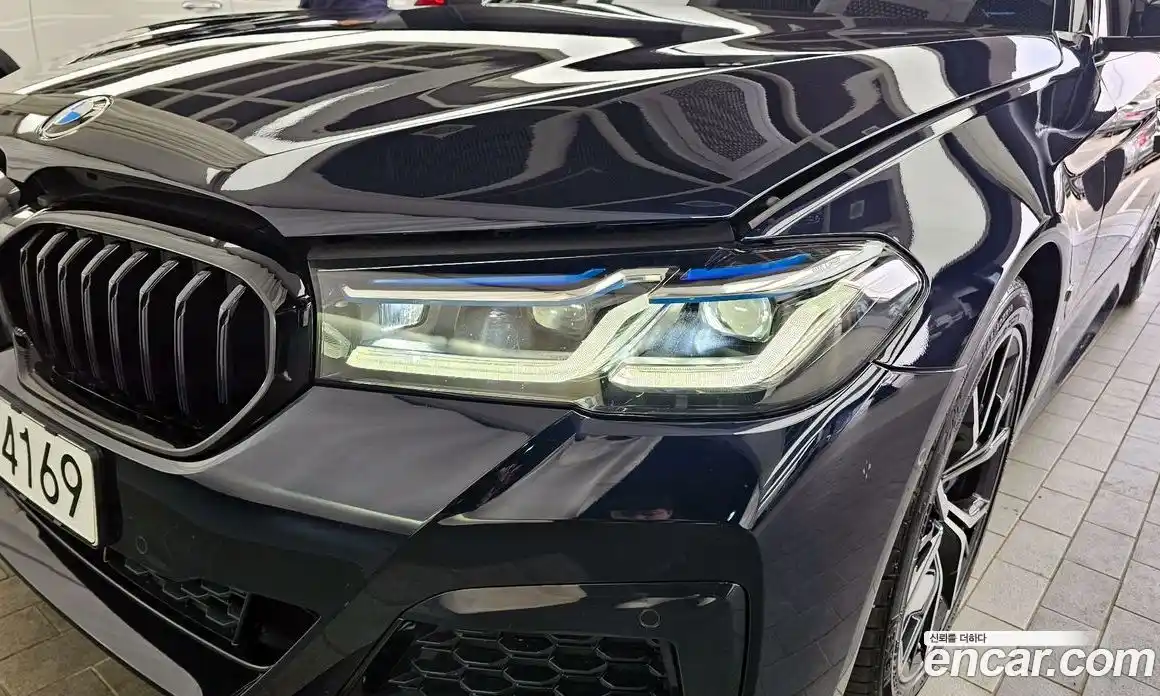 BMW 5-Series 2023 2.0 гидро, фото 8