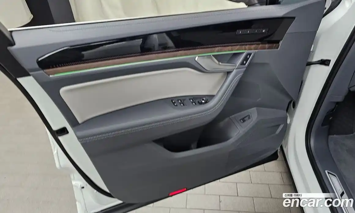 Volkswagen Touareg 2025 3.0 автомат (гидро), фото 14