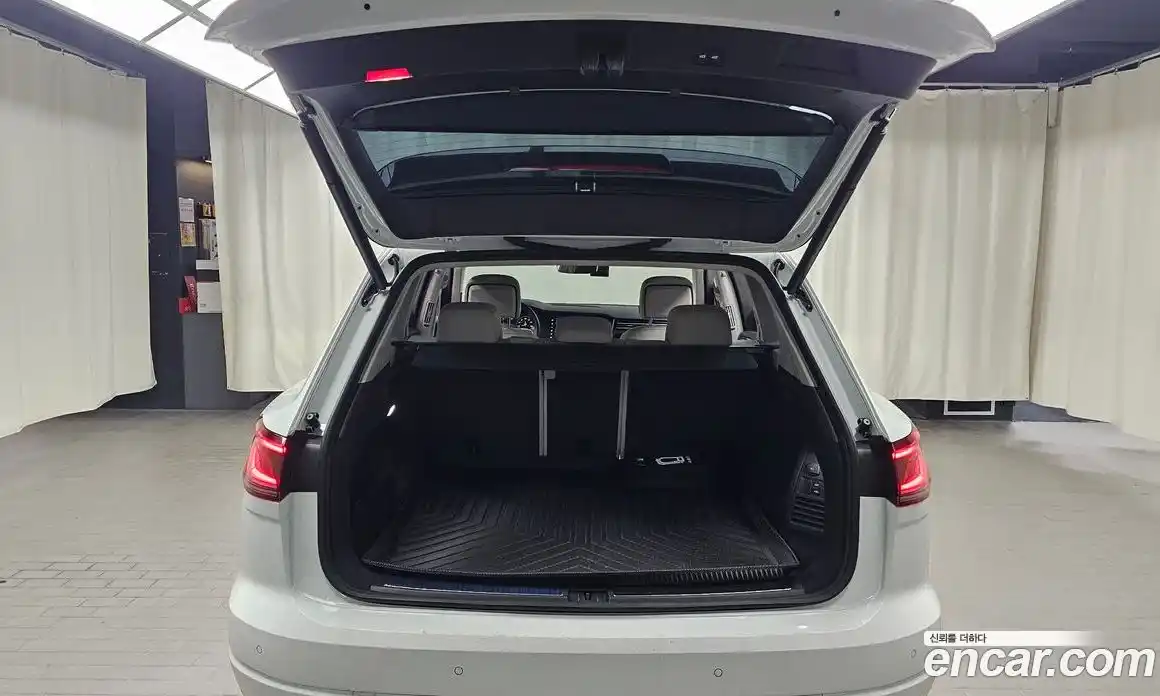 Volkswagen Touareg 2025 3.0 автомат (гидро), фото 26