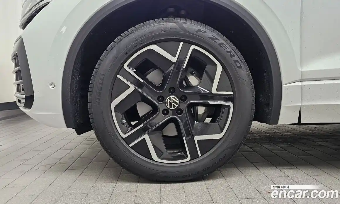 Volkswagen Touareg 2025 3.0 автомат (гидро), фото 5