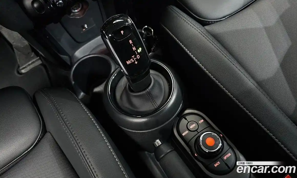 Mini Cooper 2021 1.5 автомат (гидро), фото 11