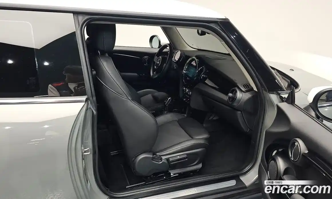 Mini Cooper 2021 1.5 автомат (гидро), фото 15