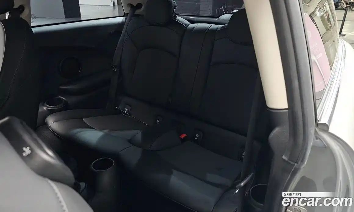 Mini Cooper 2021 1.5 автомат (гидро), фото 16