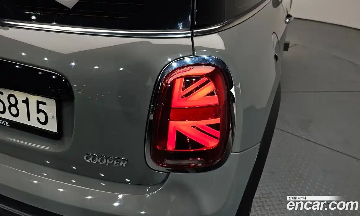Mini Cooper 2021 1.5 автомат (гидро), фото 8